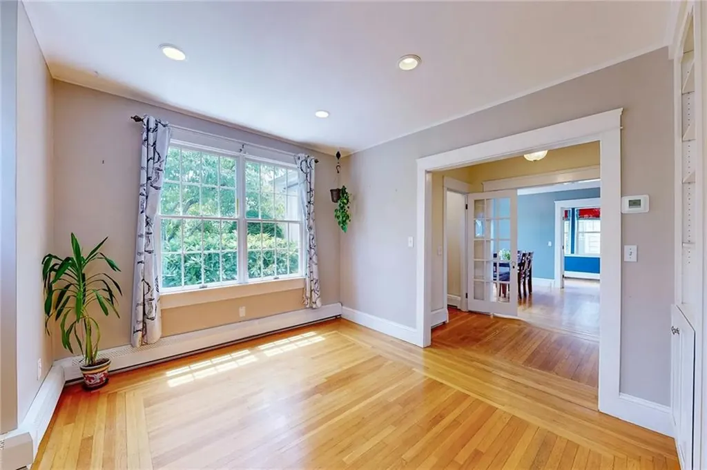 49 Berwick Lane Cranston RI 02905