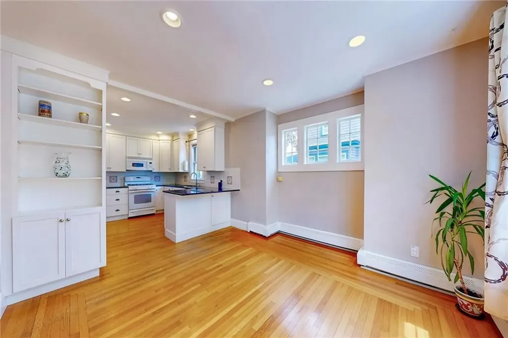 49 Berwick Lane Cranston RI 02905