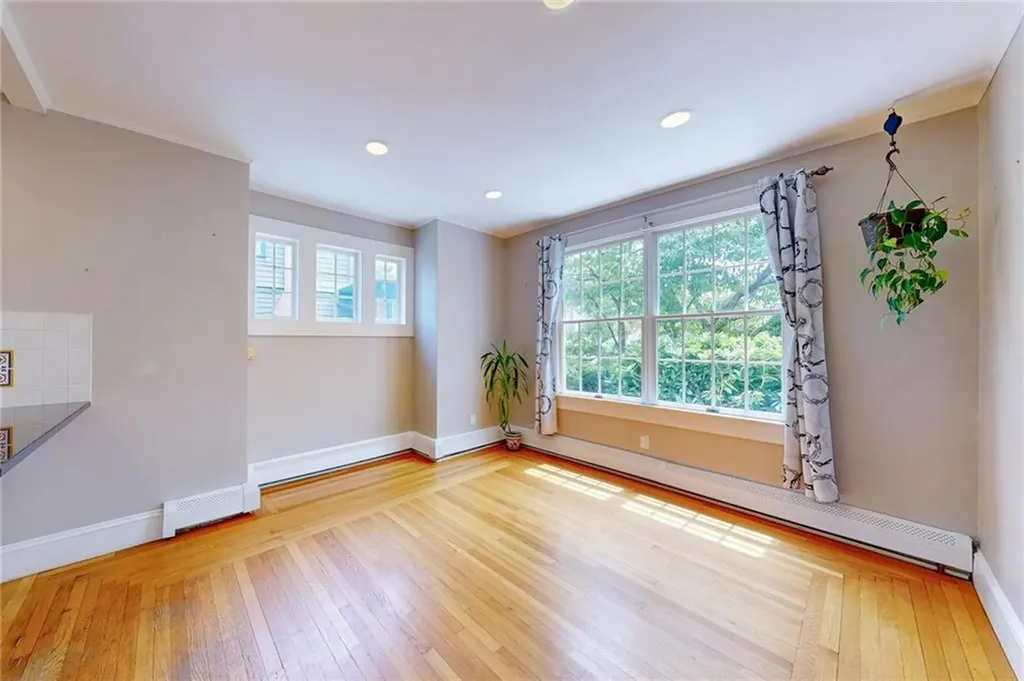 49 Berwick Lane Cranston RI 02905