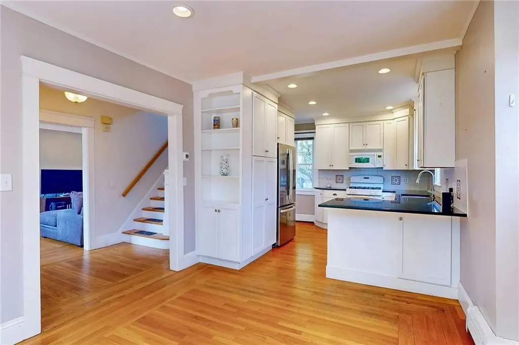 49 Berwick Lane Cranston RI 02905