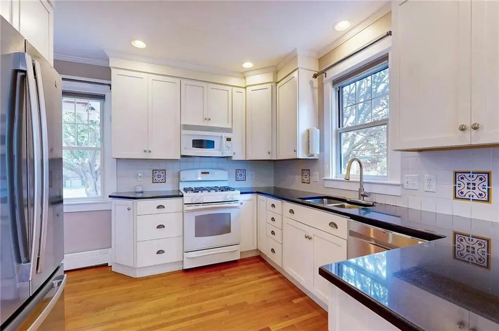 49 Berwick Lane Cranston RI 02905