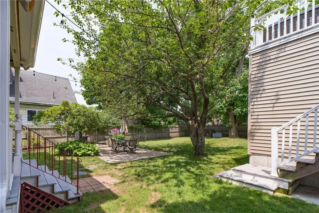 49 Berwick Lane Cranston RI 02905