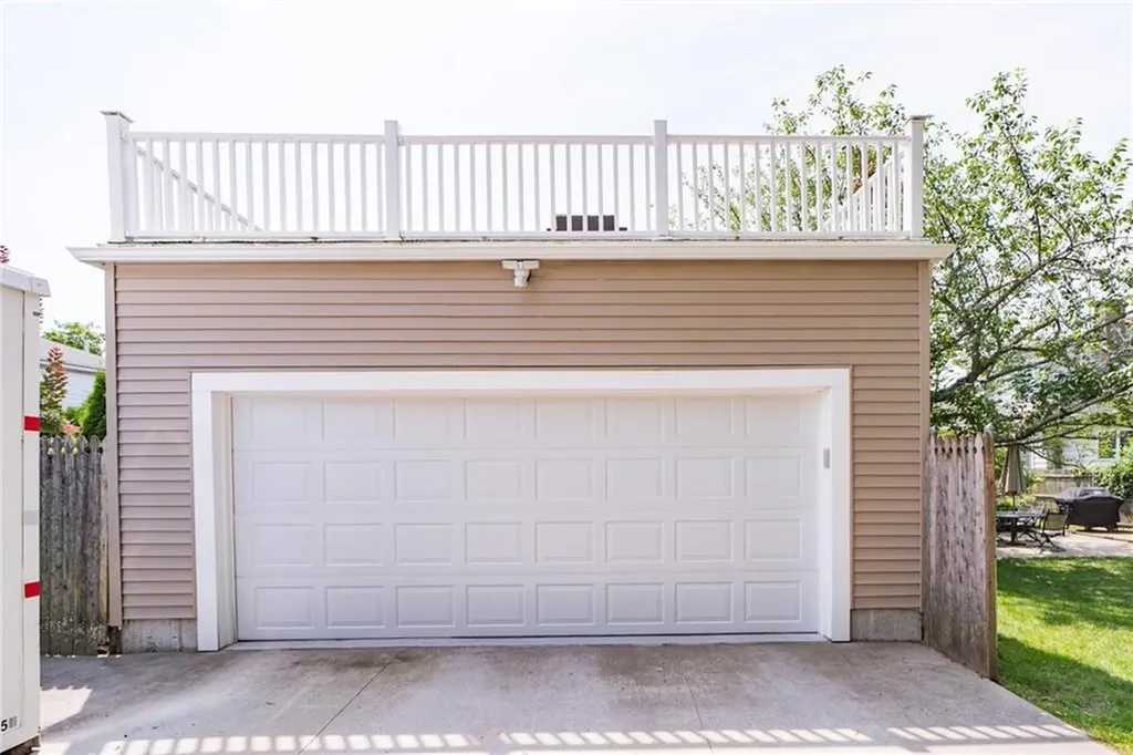 49 Berwick Lane Cranston RI 02905