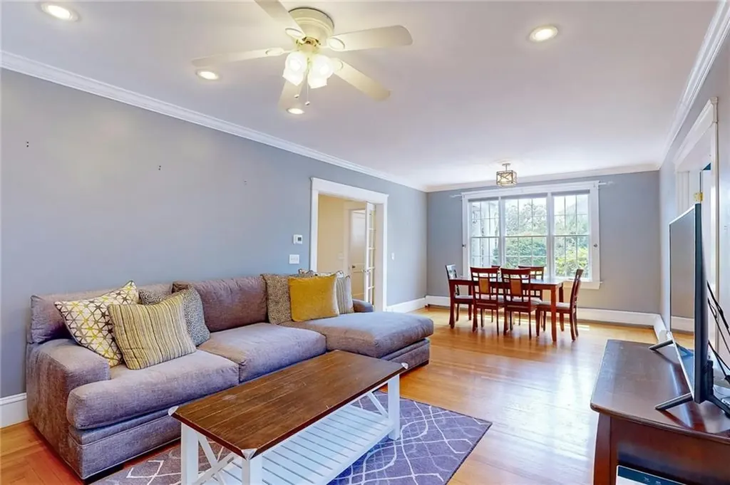49 Berwick Lane Cranston RI 02905