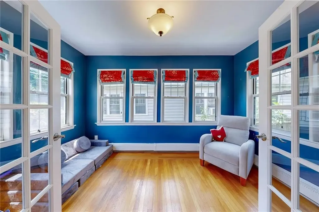 49 Berwick Lane Cranston RI 02905