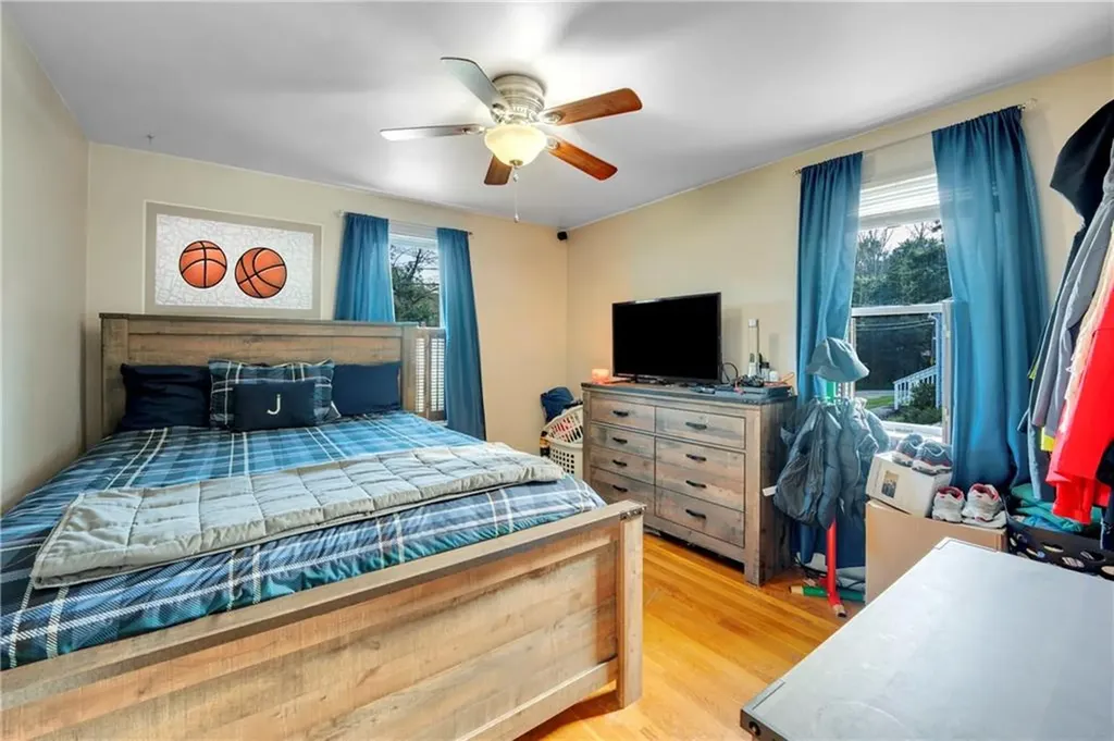 169 Roberta Avenue Woonsocket RI 02895