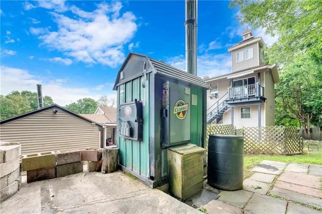 169 Roberta Avenue Woonsocket RI 02895