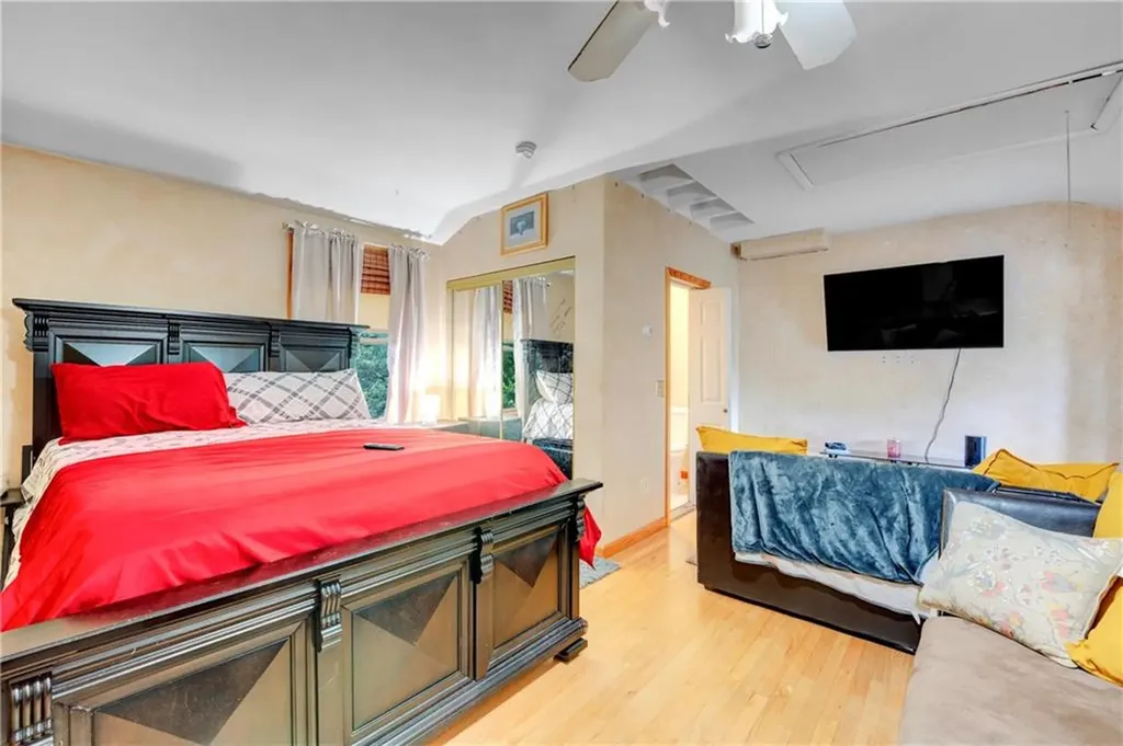 169 Roberta Avenue Woonsocket RI 02895