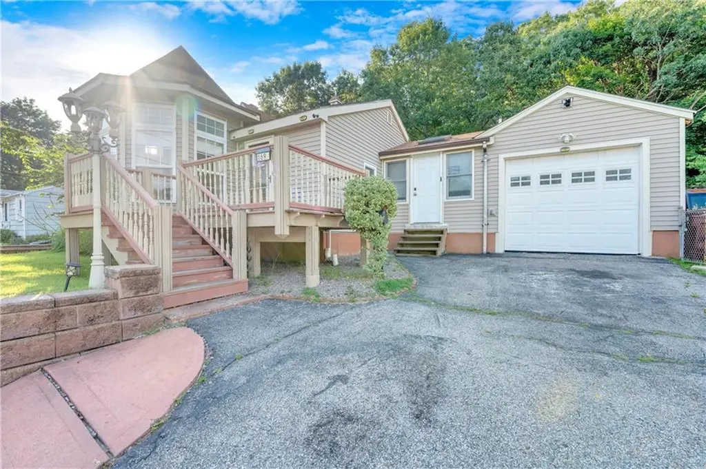 169 Roberta Avenue Woonsocket RI 02895