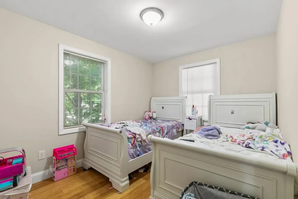 75 Lowell Avenue Providence RI 02909