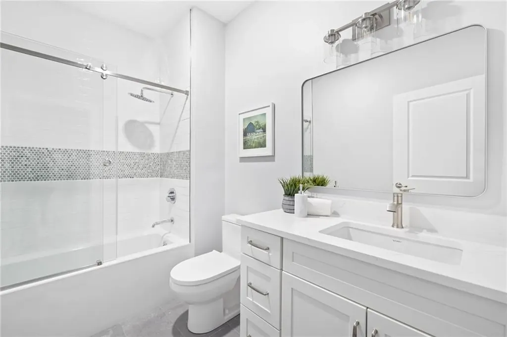 41 West Valley Circle West Warwick RI 02893