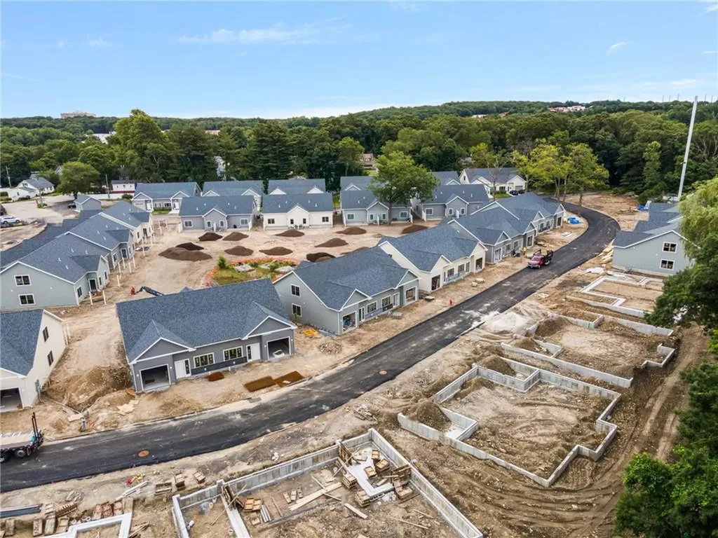 41 West Valley Circle West Warwick RI 02893