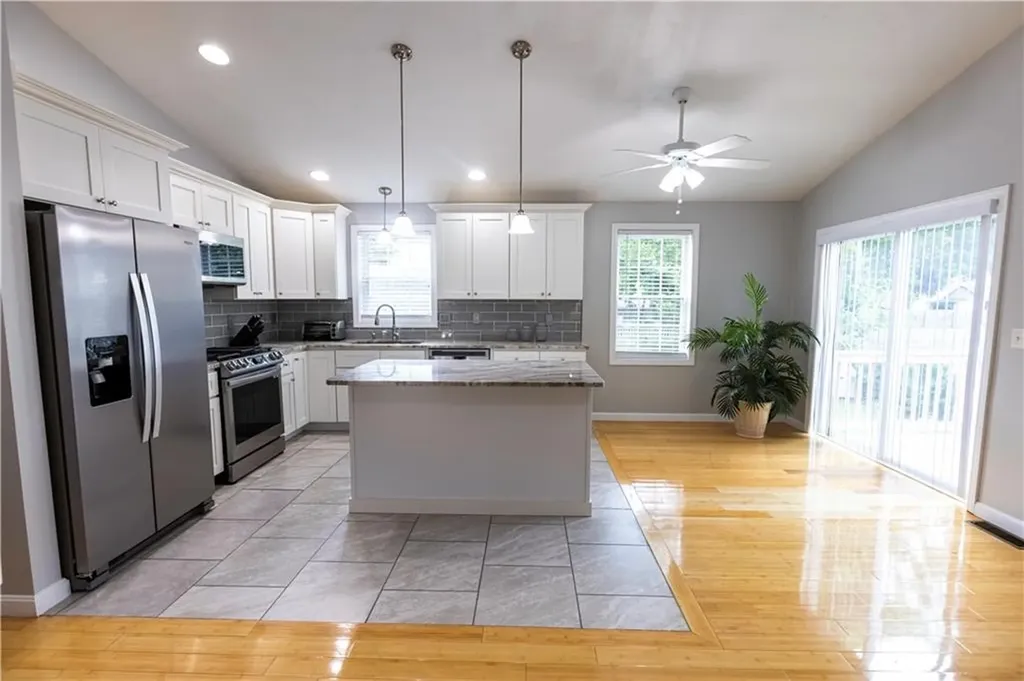 71 Morris Avenue Pawtucket RI 02860