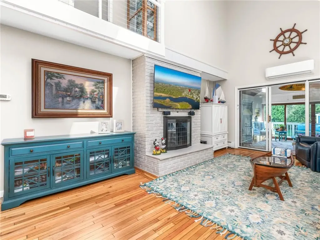 72 Carver Lane Narragansett RI 02882