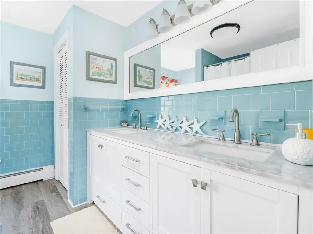 72 Carver Lane Narragansett RI 02882