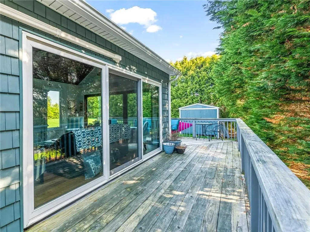 72 Carver Lane Narragansett RI 02882
