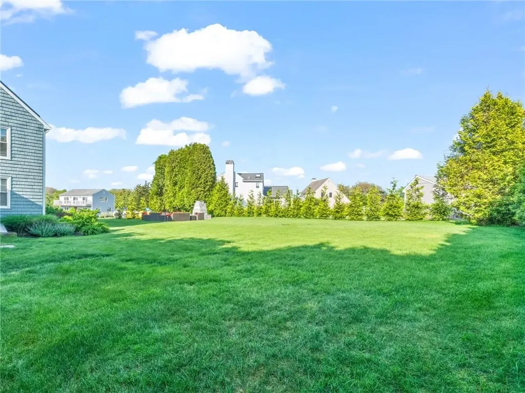 72 Carver Lane Narragansett RI 02882