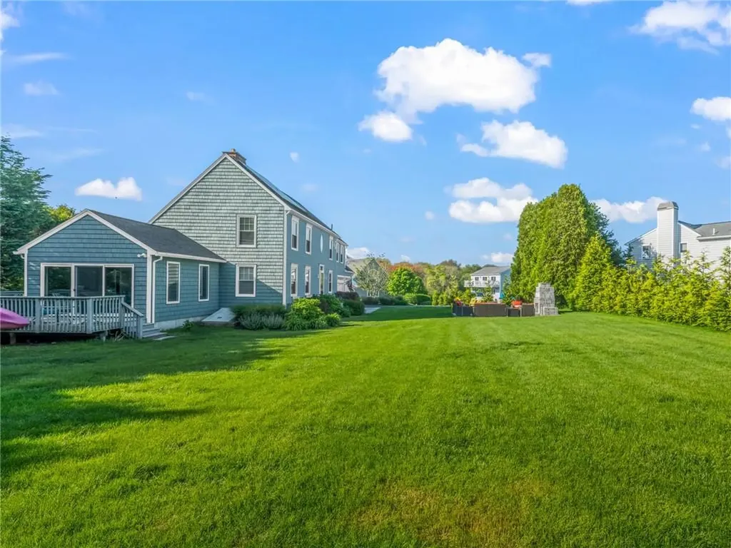 72 Carver Lane Narragansett RI 02882