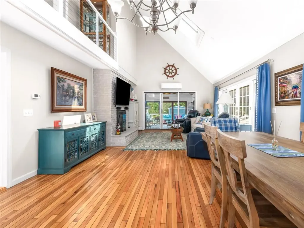 72 Carver Lane Narragansett RI 02882