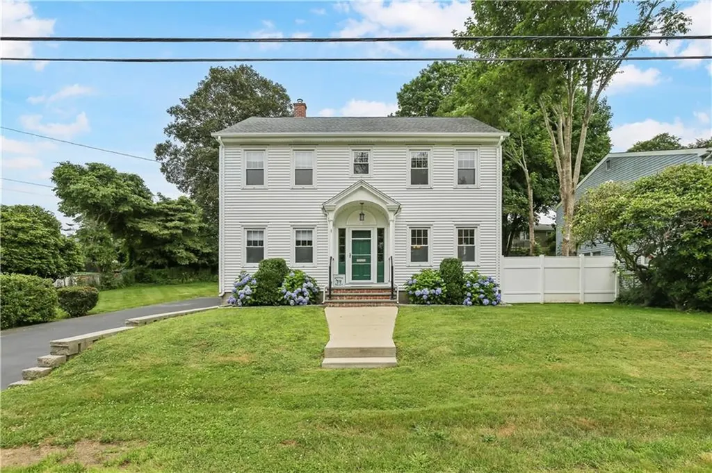 48 Spring Street Westerly RI 02891