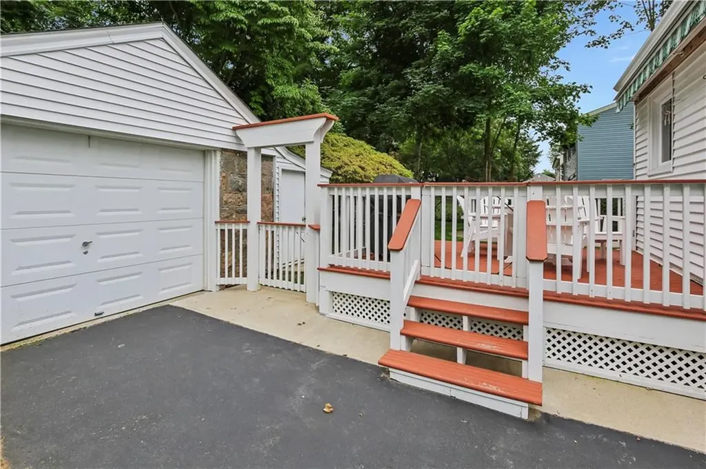 48 Spring Street Westerly RI 02891