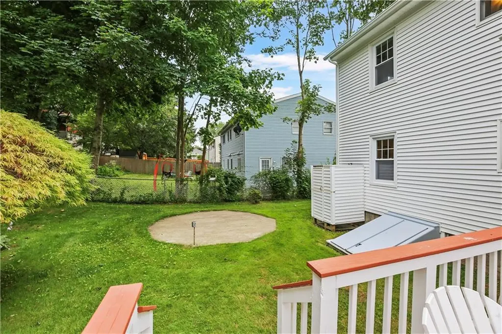 48 Spring Street Westerly RI 02891