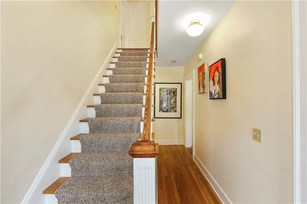 48 Spring Street Westerly RI 02891
