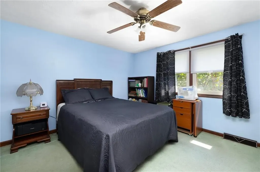 1 Simmons Road Barrington RI 02806