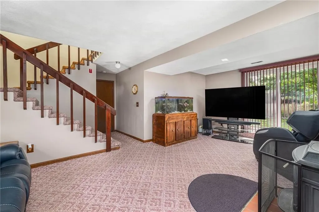 1 Simmons Road Barrington RI 02806