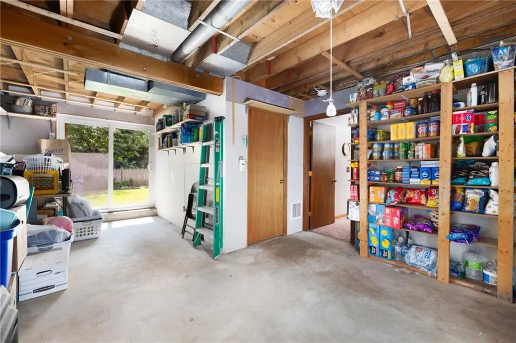 1 Simmons Road Barrington RI 02806