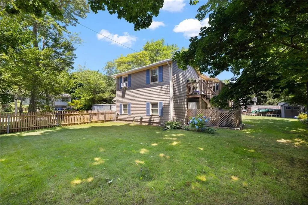 1 Simmons Road Barrington RI 02806