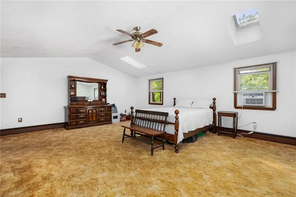 1 Simmons Road Barrington RI 02806