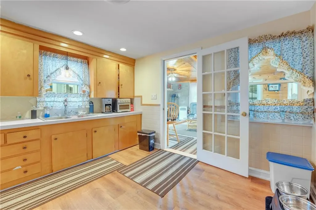 87 Ash Street Lincoln RI 02865