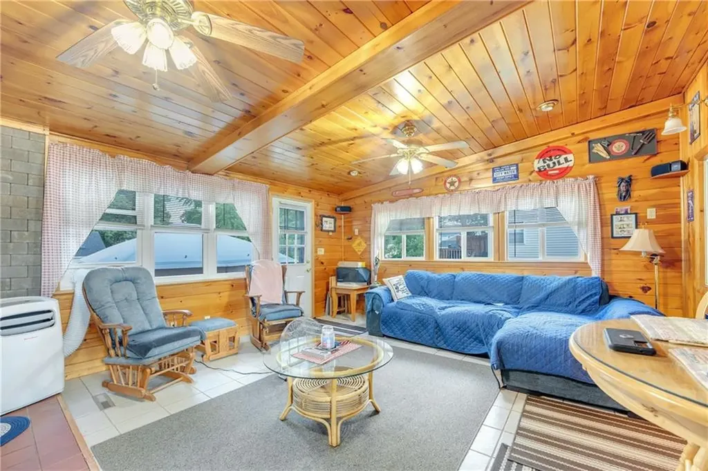 87 Ash Street Lincoln RI 02865