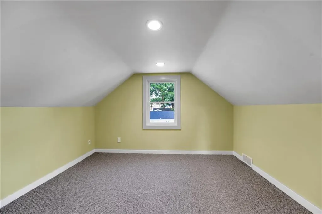 87 Ash Street Lincoln RI 02865