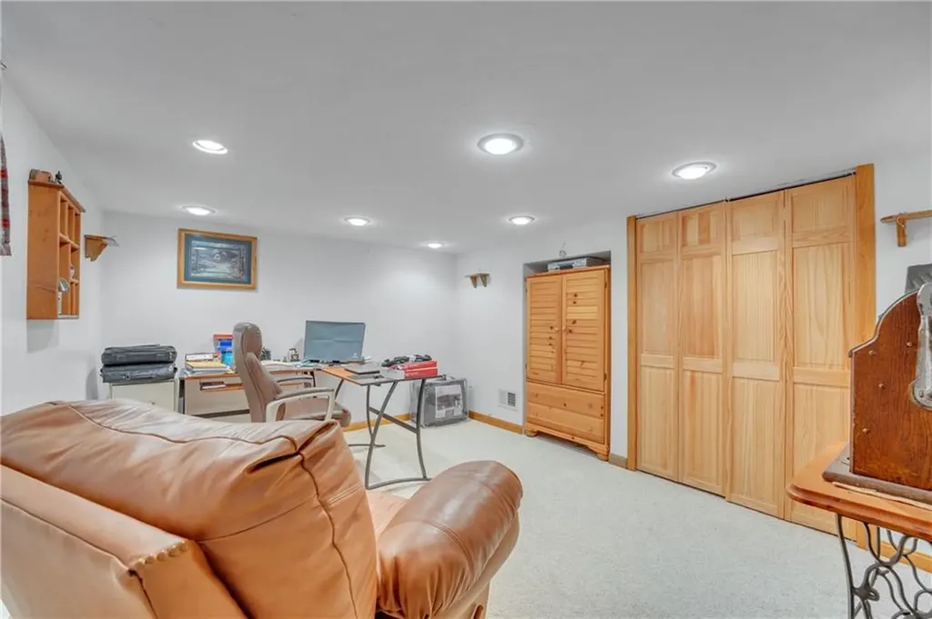 87 Ash Street Lincoln RI 02865