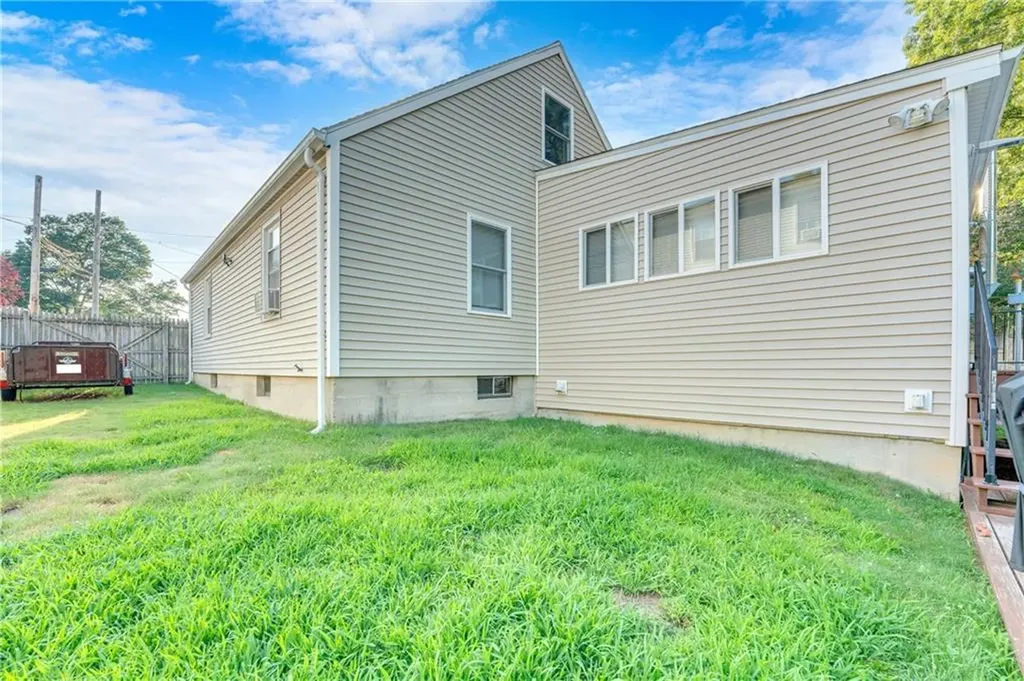 87 Ash Street Lincoln RI 02865