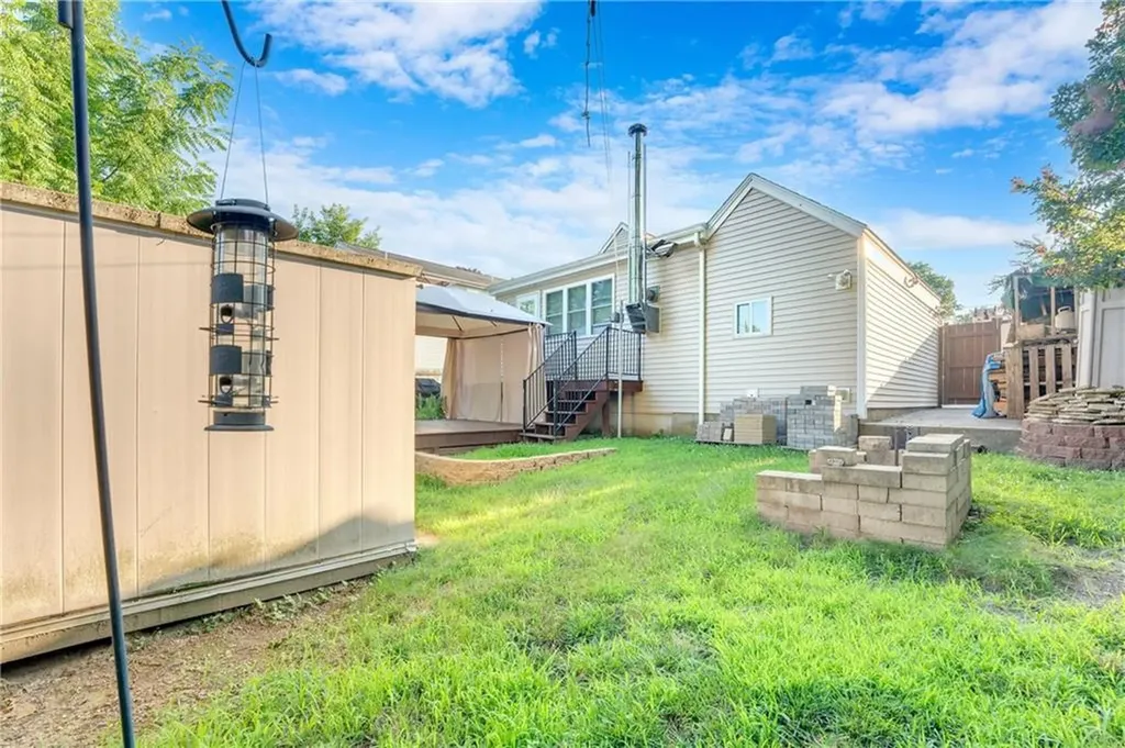 87 Ash Street Lincoln RI 02865
