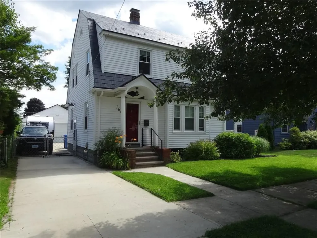160 Sinclair Avenue Cranston RI 02907