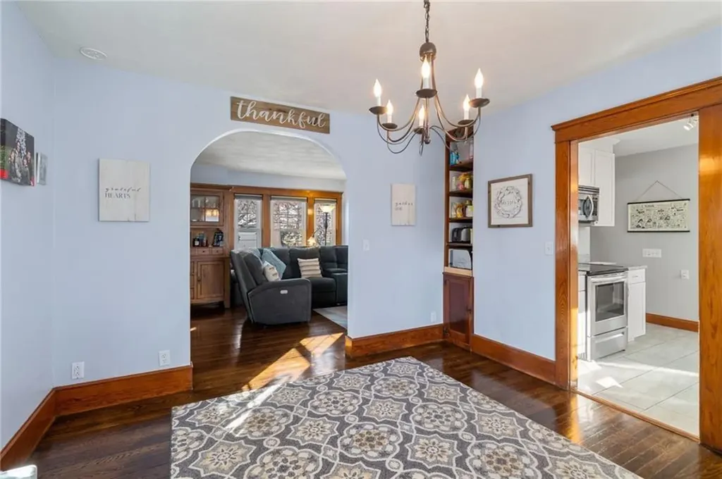 160 Sinclair Avenue Cranston RI 02907