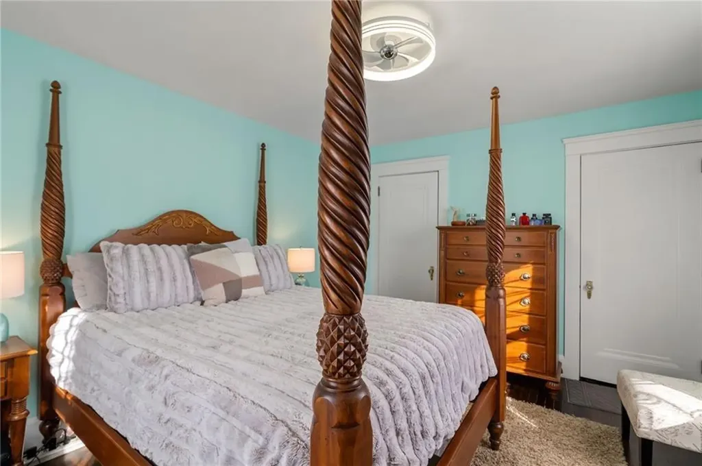 160 Sinclair Avenue Cranston RI 02907