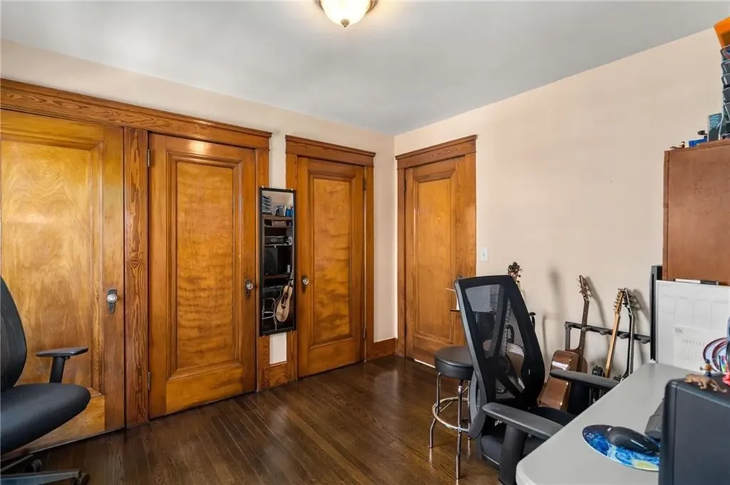 160 Sinclair Avenue Cranston RI 02907