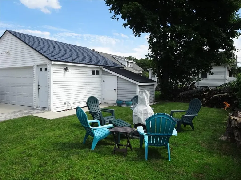 160 Sinclair Avenue Cranston RI 02907