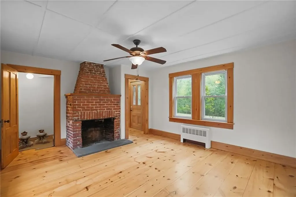69 Central Pike Foster RI 02825