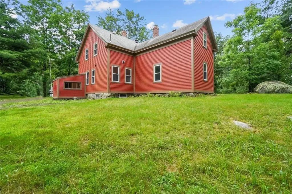 69 Central Pike Foster RI 02825
