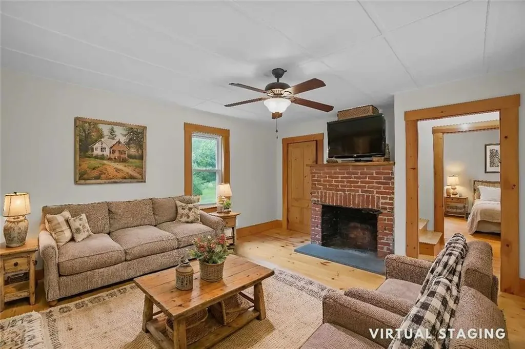 69 Central Pike Foster RI 02825