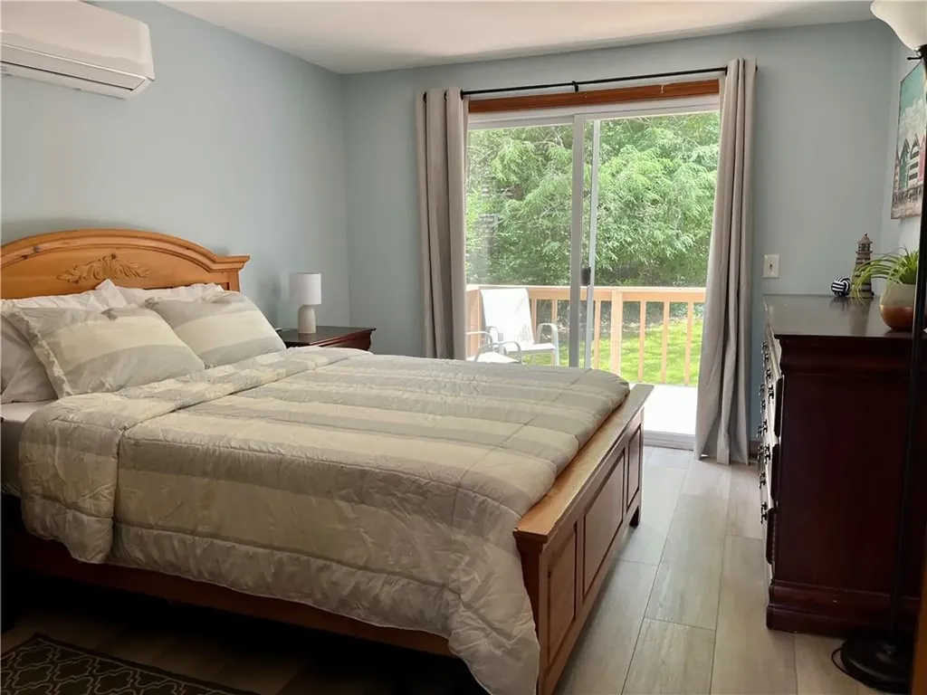31 Saybrook Avenue Narragansett RI 02882