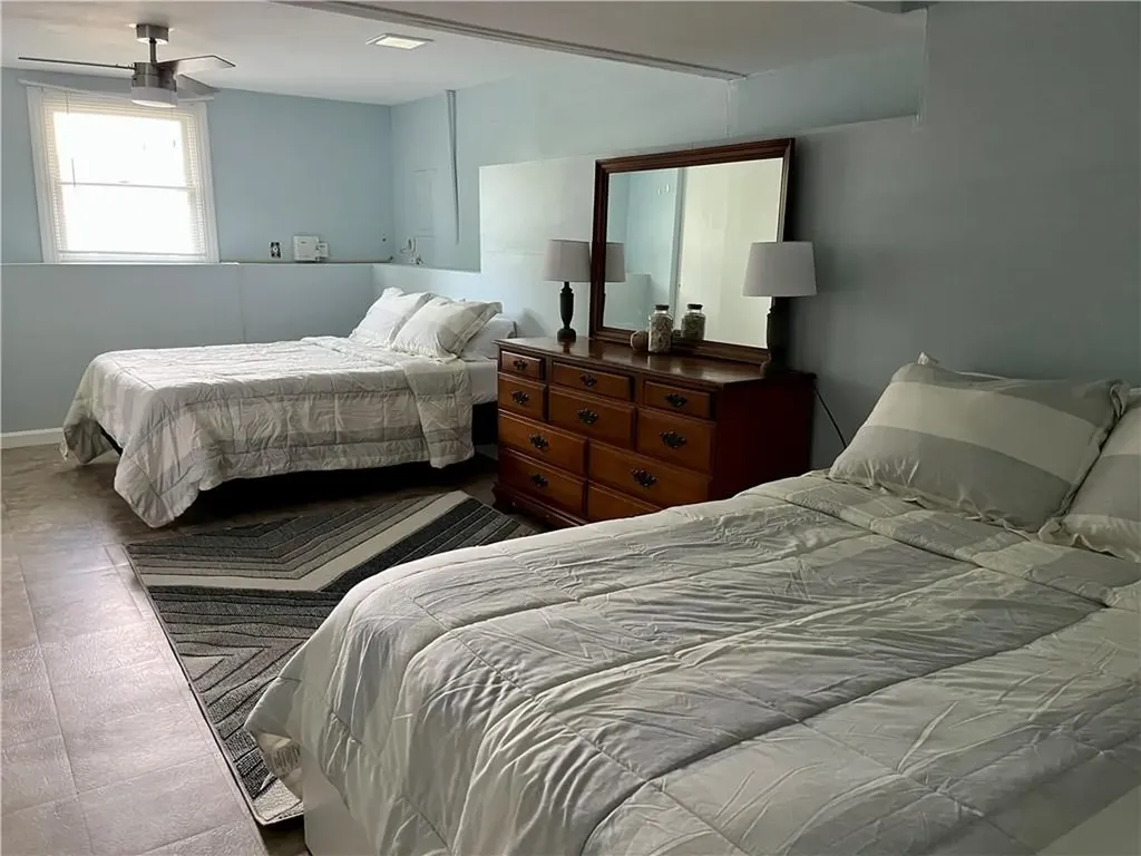 31 Saybrook Avenue Narragansett RI 02882