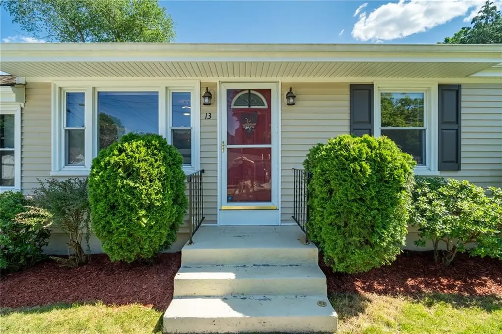 13 Flynn Terrace West Warwick RI 02893