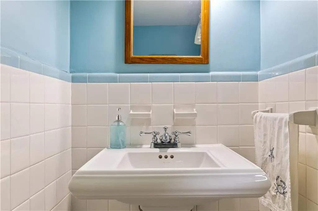9 Passpataug Avenue Westerly RI 02891